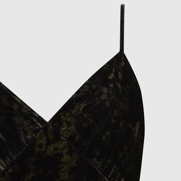 NWOT Alice & Olivia Julietta Velvet Slit Slip Dress in Black - Picture 11 of 13